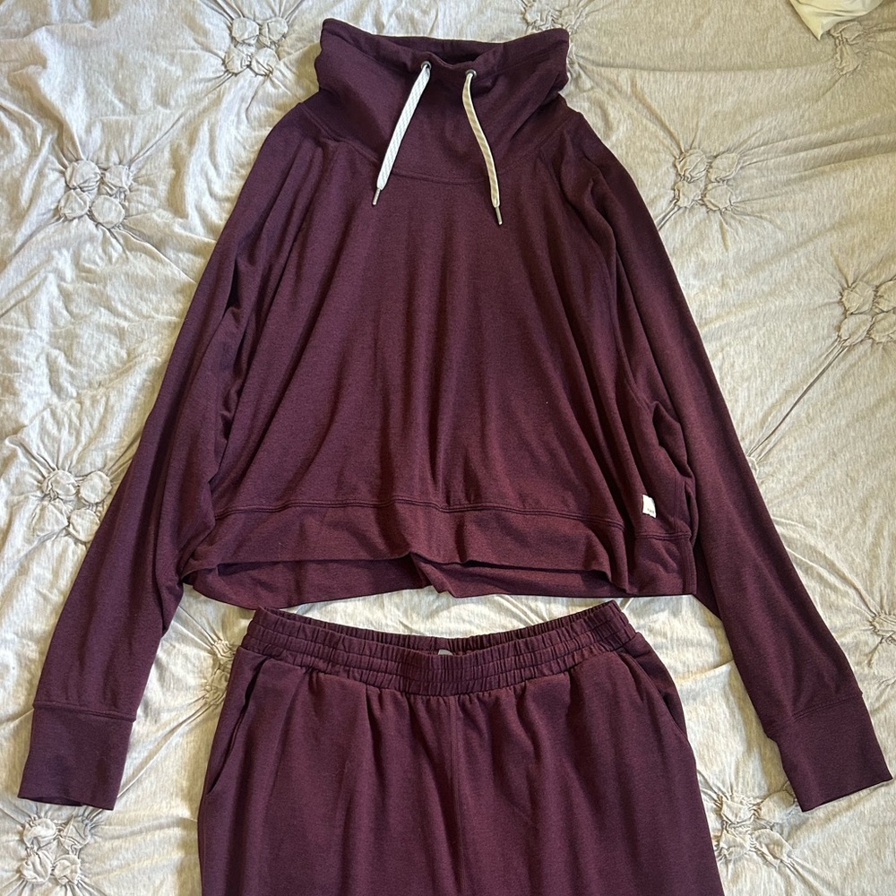 Vuori Set - top XL bottom L. Burgundy
